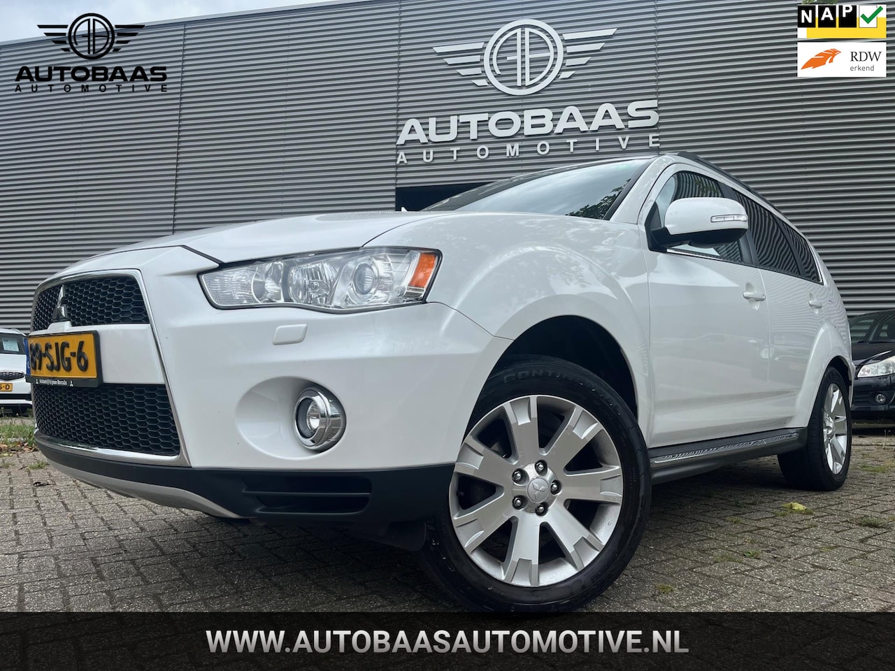 Mitsubishi Outlander - 2.0 Edition Two AUTOMAAT |NL-AUTO |NAP |LEDER |OPEN-DAK |APK 07-'25 |TREKHAAK |1600KG TREK - AutoWereld.nl