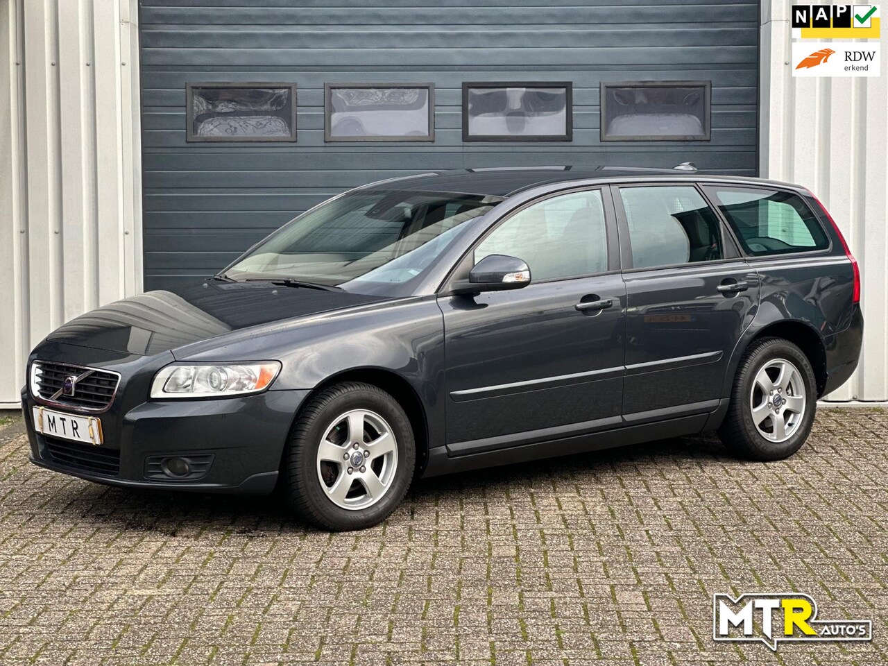 Volvo V50 - 1.6D S/S Sport NAP|APK - AutoWereld.nl