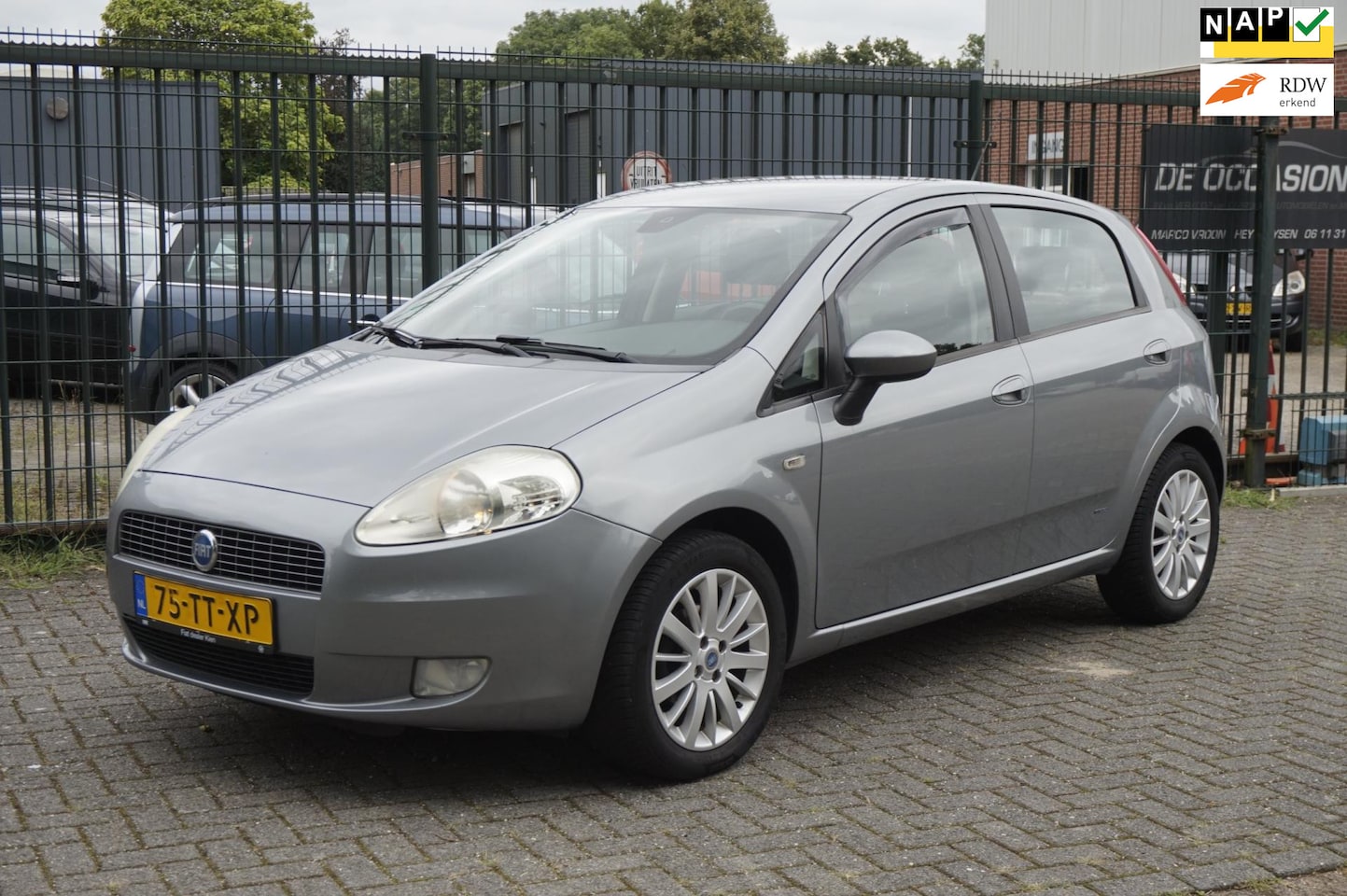 Fiat Grande Punto - 1.4-16V Emotion 5 drs AIRCO - AutoWereld.nl