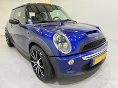 MINI Cooper S - 1.6 pano/clima/apple