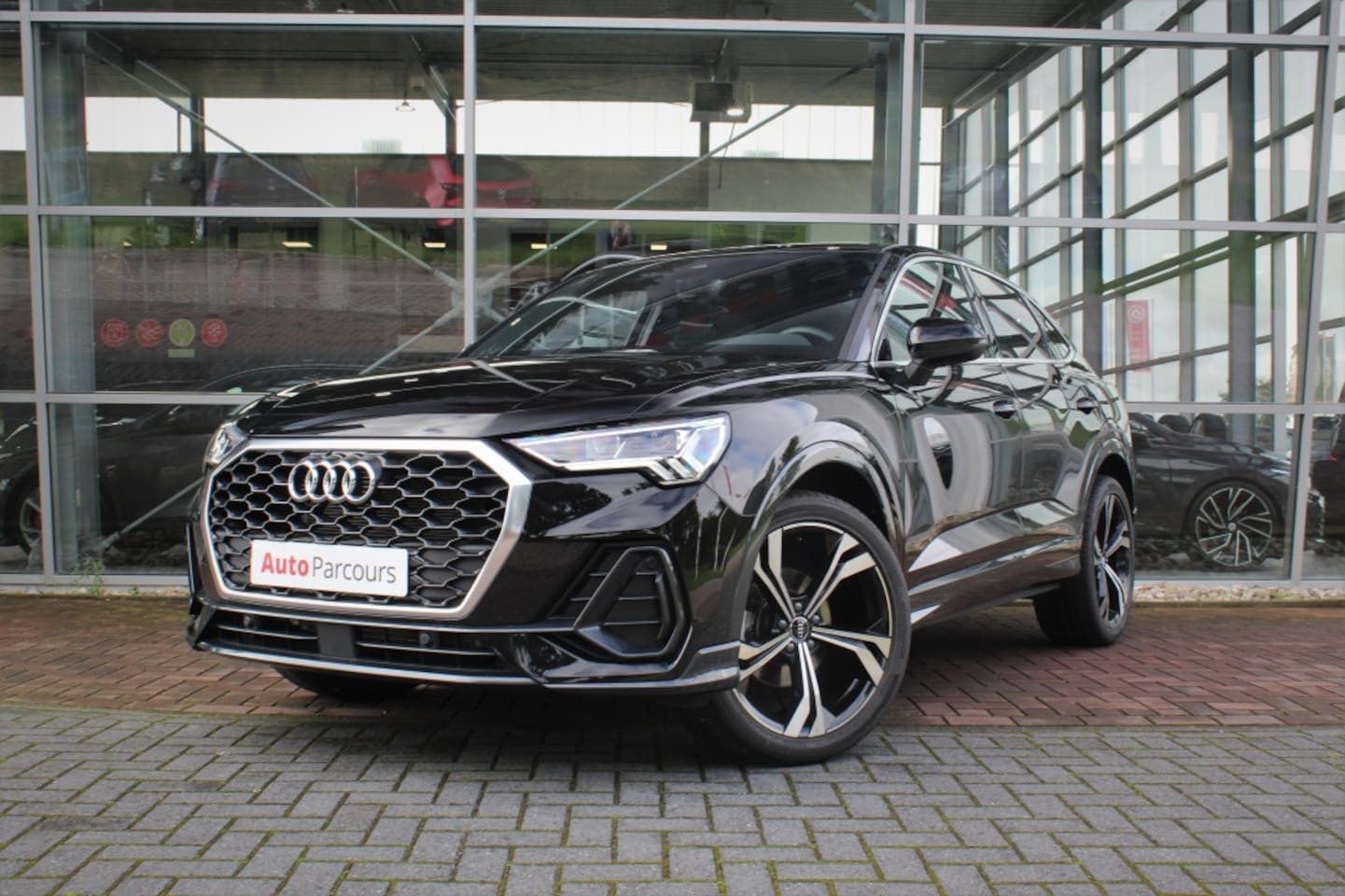 Audi Q3 Sportback - 35tfsi Attitude 2X S-LINE - AutoWereld.nl