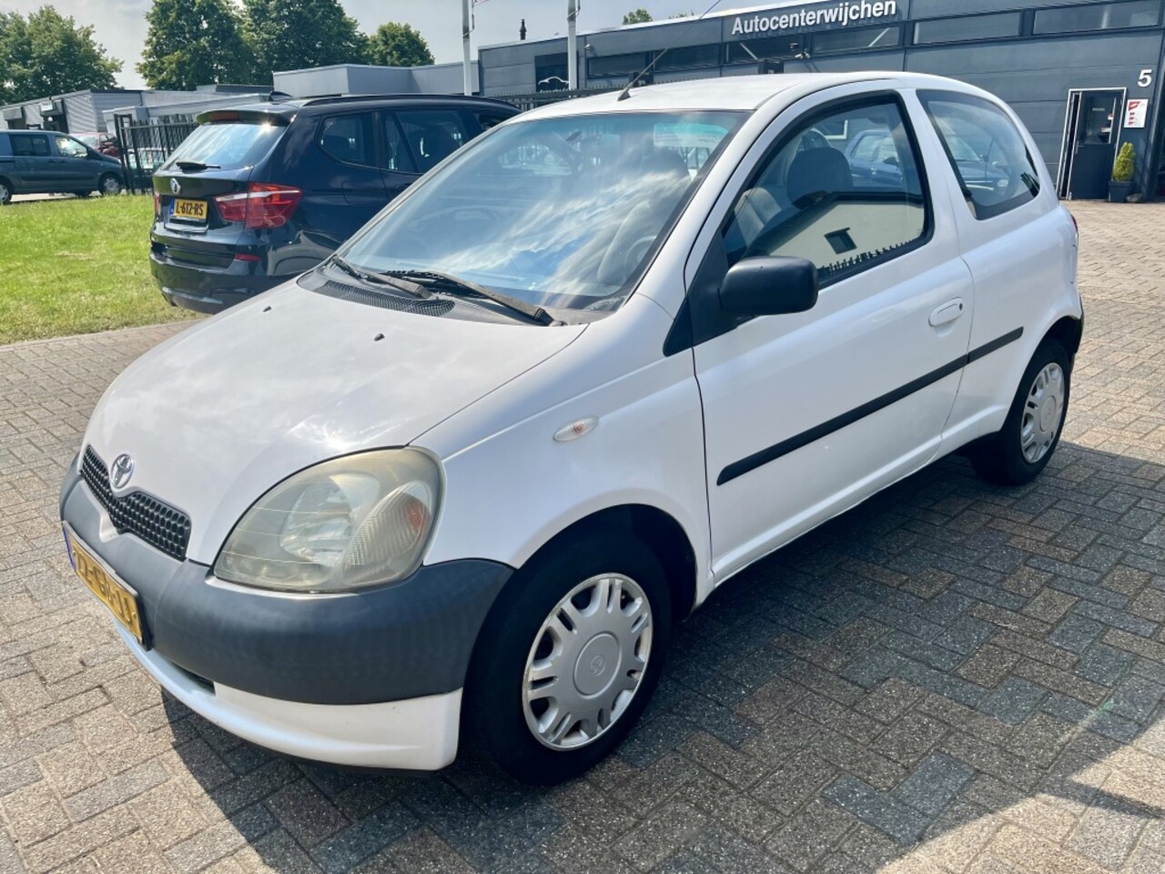 Toyota Yaris - 1.0-16V VVT-i Terra 1.0-16V VVT-i Terra - AutoWereld.nl