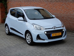 Hyundai i10 - 1.0I COMFORT Let op 6129 km NAVIGATIE CAMARA