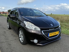 Peugeot 208 - 1.4 VTi Allure NAVI/ECC/LEER/CRUISE/10-2025 APK