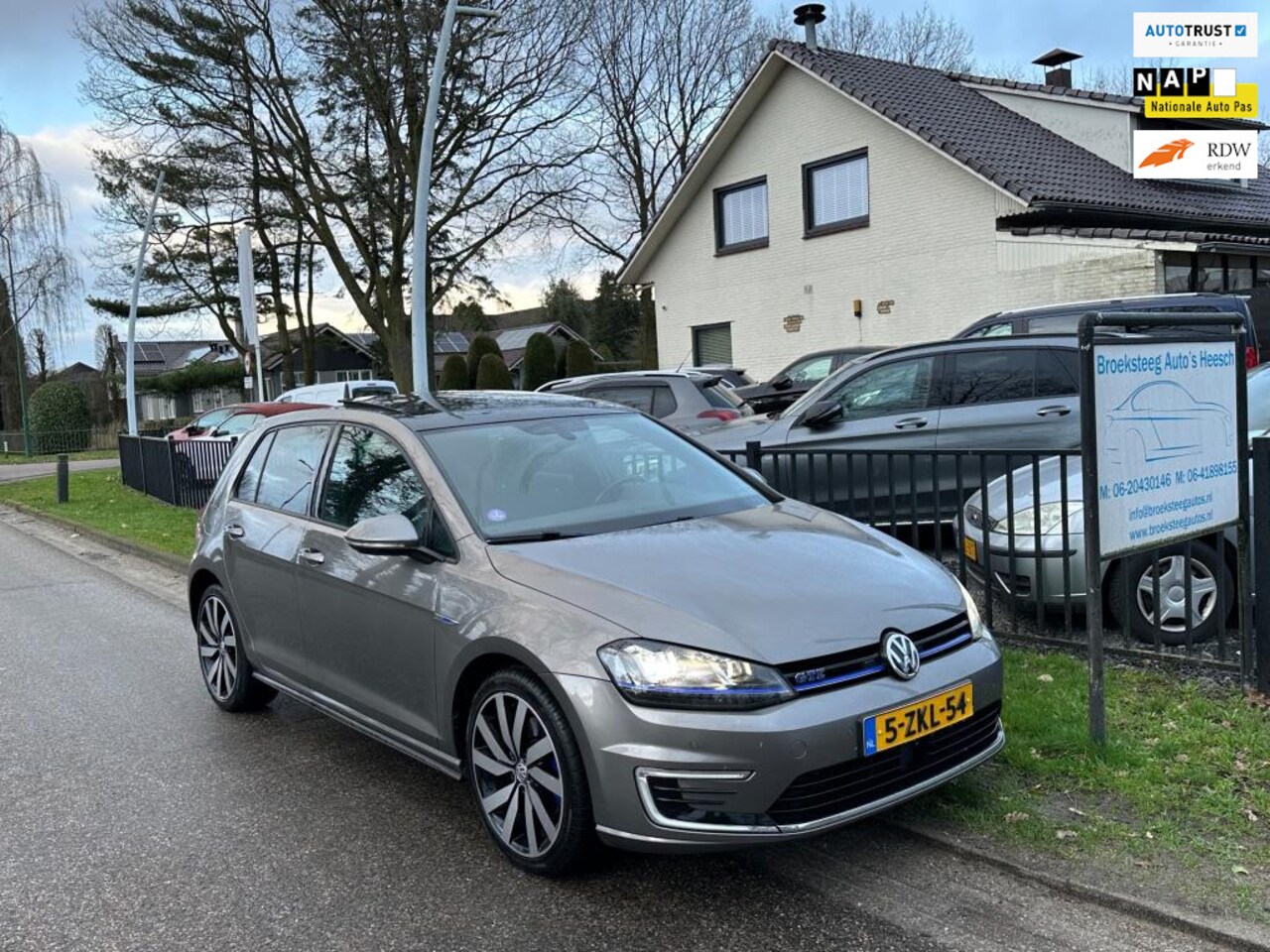 Volkswagen Golf - 1.4 TSI GTE Pano/PDC/Boekjescompleet - AutoWereld.nl