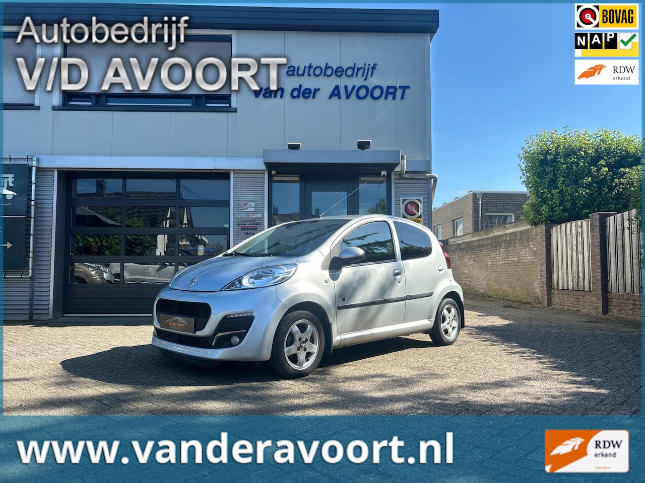 Peugeot 107 - 1.0 Black & Silver - AutoWereld.nl