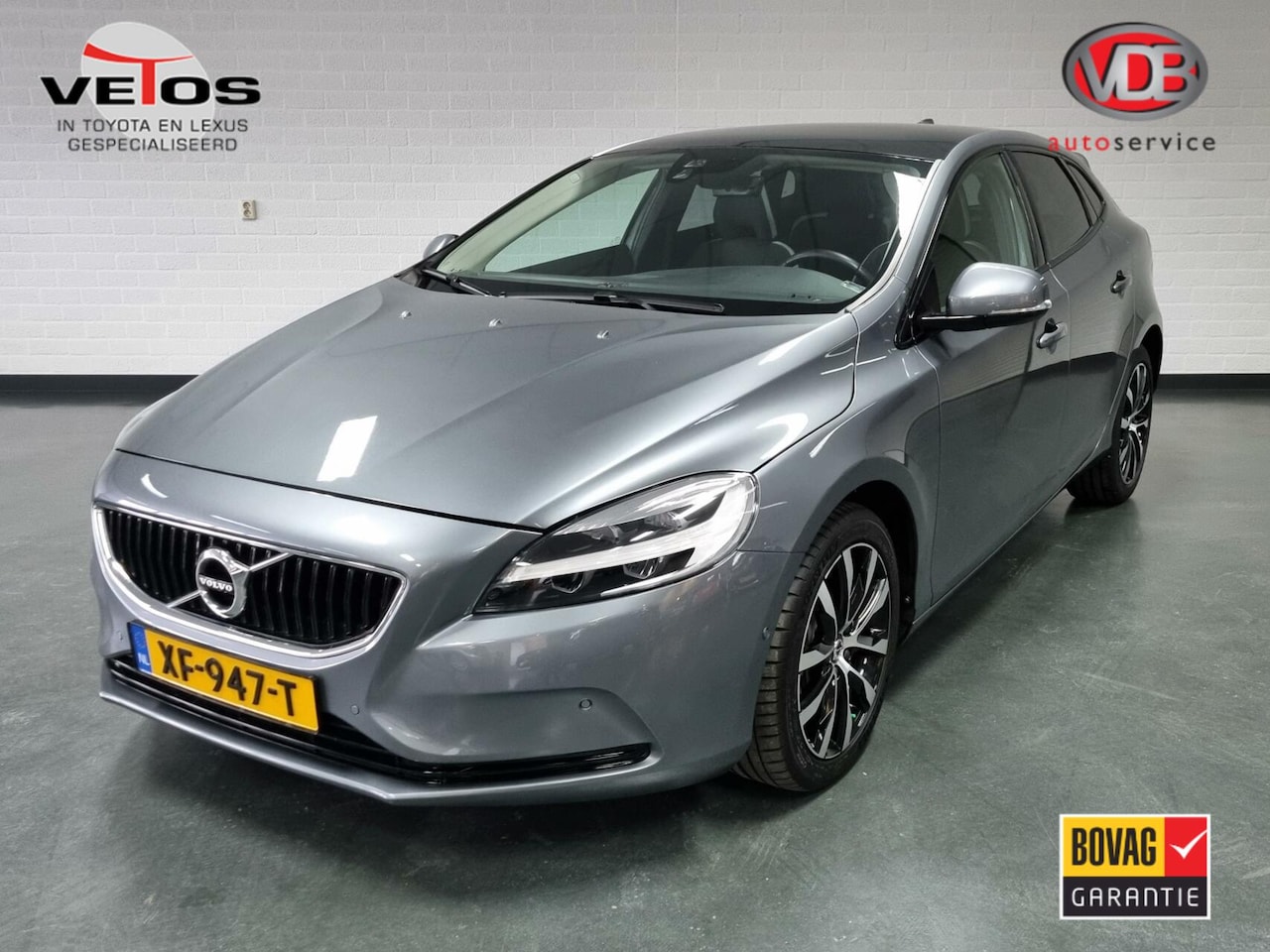 Volvo V40 - 1.5 T3 Polar+ Sport Geartronic Aut. 6 / Pano / Trekhaak - AutoWereld.nl