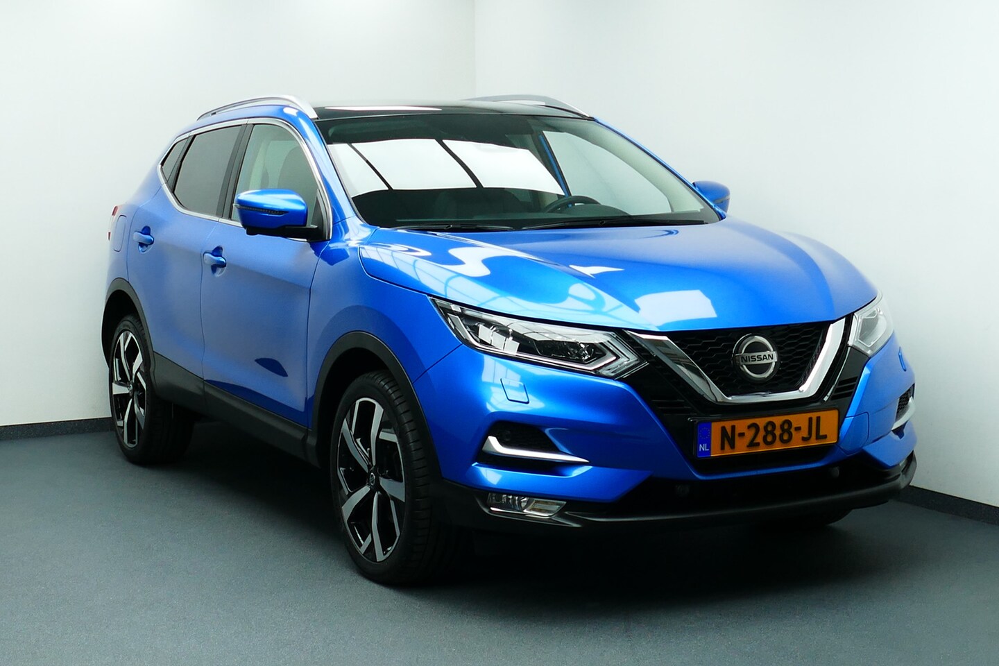 Nissan Qashqai - 1.3 160Pk DIG-T Tekna Panodak, Leer, Stoelverw, 360 Camera, Led Koplampen, 19"LM Velgen - AutoWereld.nl