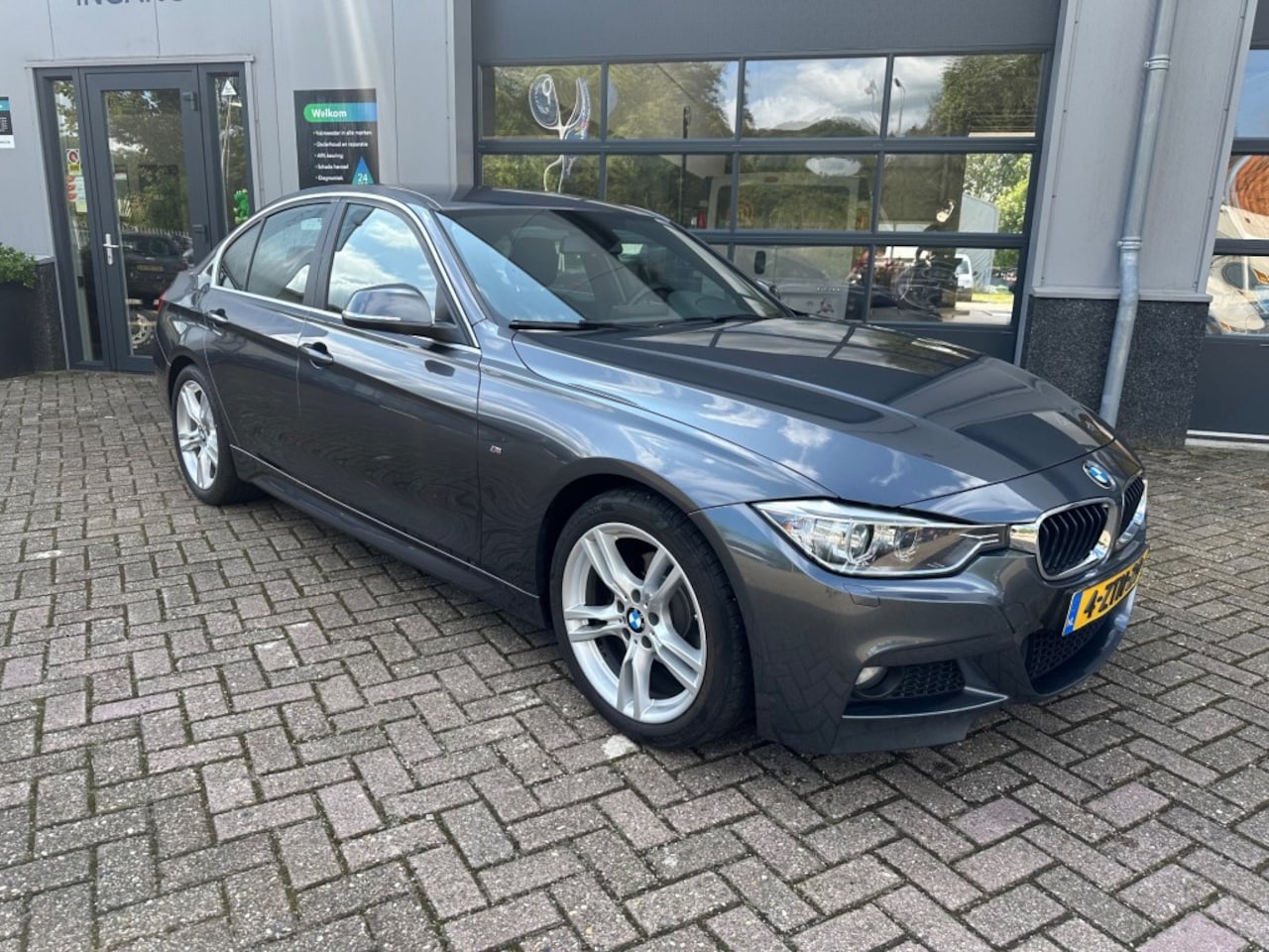 BMW 3-serie - Executive M-SPORT PAKKET - AutoWereld.nl