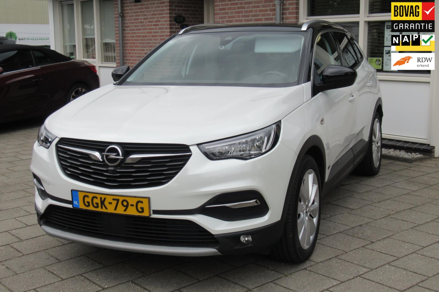 Opel Grandland X - 1.6 Turbo Hybrid4 Ultimate 1.6 Turbo Hybrid4 Ultimate - AutoWereld.nl