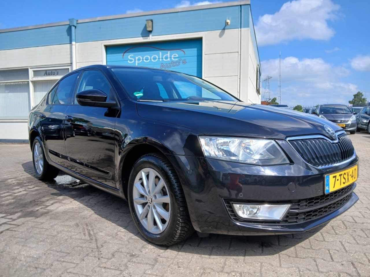 Skoda Octavia - 1.2 TSI 5-Deurs/Automaat/Dealer onderhouden - AutoWereld.nl