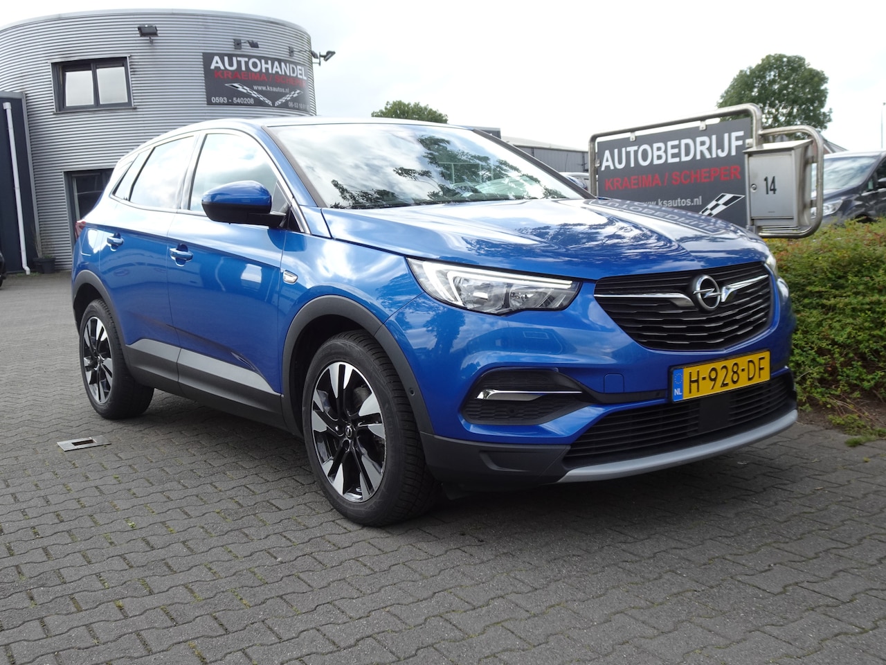 Opel Grandland X - 1.2 Turbo Business Executive 1.2 Turbo Business Executive - AutoWereld.nl