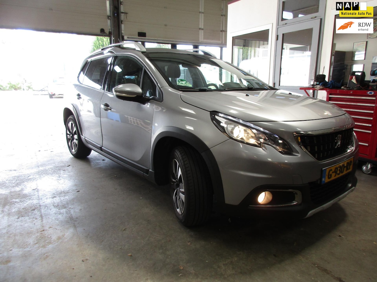 Peugeot 2008 - 1.2 PureTech GT-Line AUTOMAAT,Navi., Cruise contr., Trekhaak - AutoWereld.nl