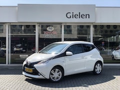 Toyota Aygo - 1.0 VVT-i X-Play Plus | Lichtmetalen velgen, Airconditioning, Parkeercamera, In hoogte ver