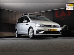 Volkswagen Touran - 1.5 TSI R Line 7 Persoons / AUT / ACC / Navi / Camera / Open Panoramadak / Led / Pdc / Tre