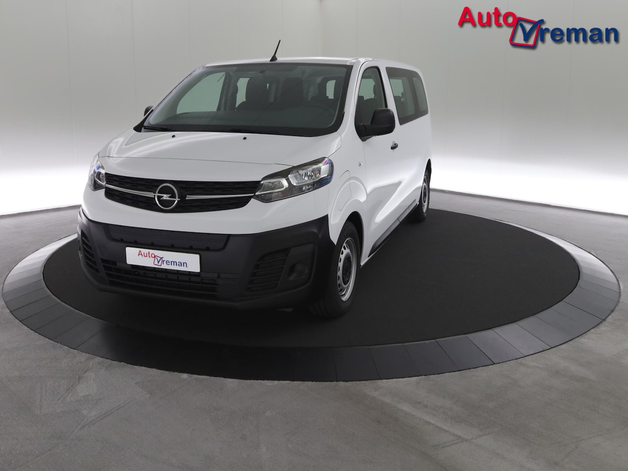 Opel Vivaro-e Combi - L2H1 75 kWh - AutoWereld.nl