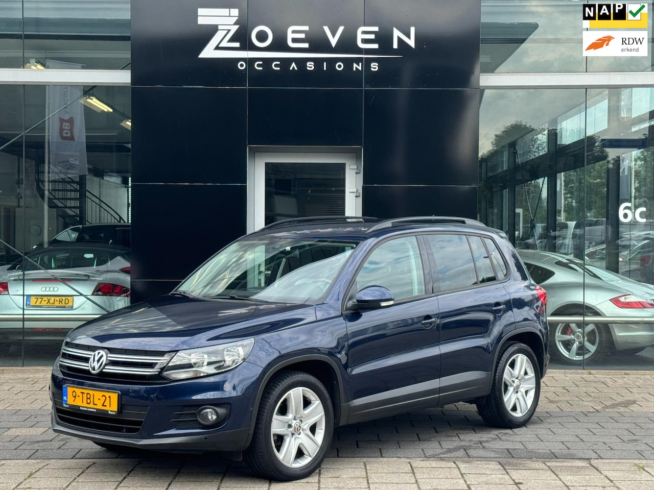 Volkswagen Tiguan - 1.4 TSI Comfort&Design Edition - AutoWereld.nl