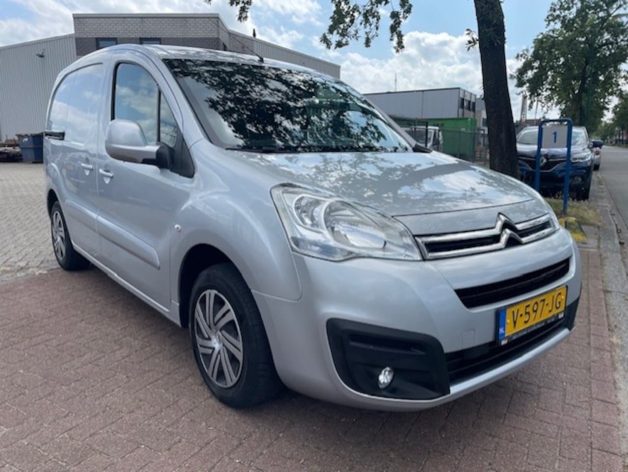 Citroën Berlingo - 1.6 BlueHDI 75 Business Airco,Cruisecontrol,Schuifdeur - AutoWereld.nl