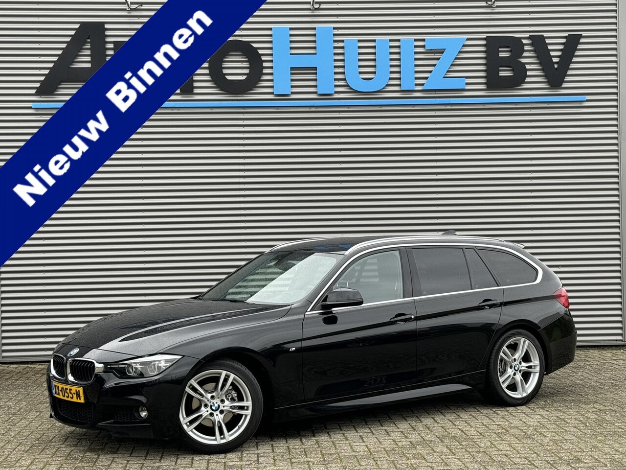 BMW 3-serie Touring - 318i Automaat M Sport Lederen Interieur LED Trekhaak Stoelverwarming Navi Pro Chrome Line - AutoWereld.nl