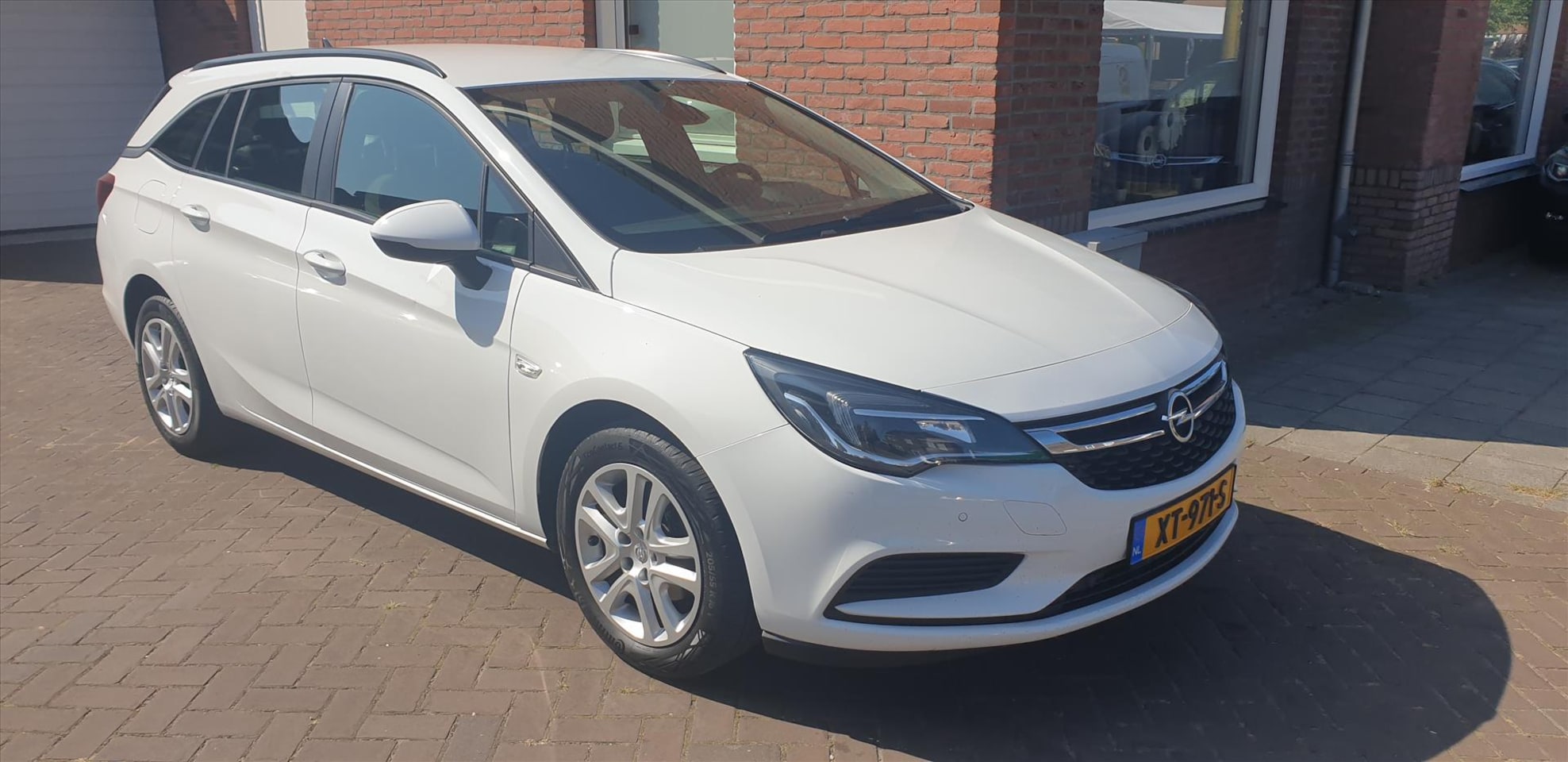 Opel Astra Sports Tourer - 1.0 Turbo 105pk Start/Stop Business+ - AutoWereld.nl