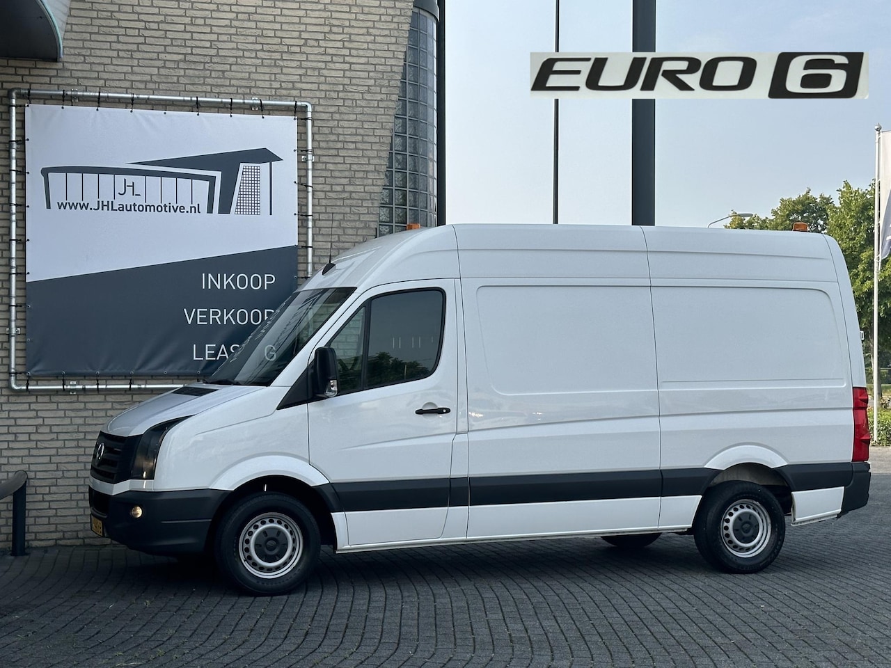 Volkswagen Crafter - 35 2.0 TDI L2H2*HAAK*CRUISE*A/C*CAMERA*3ZITS* - AutoWereld.nl