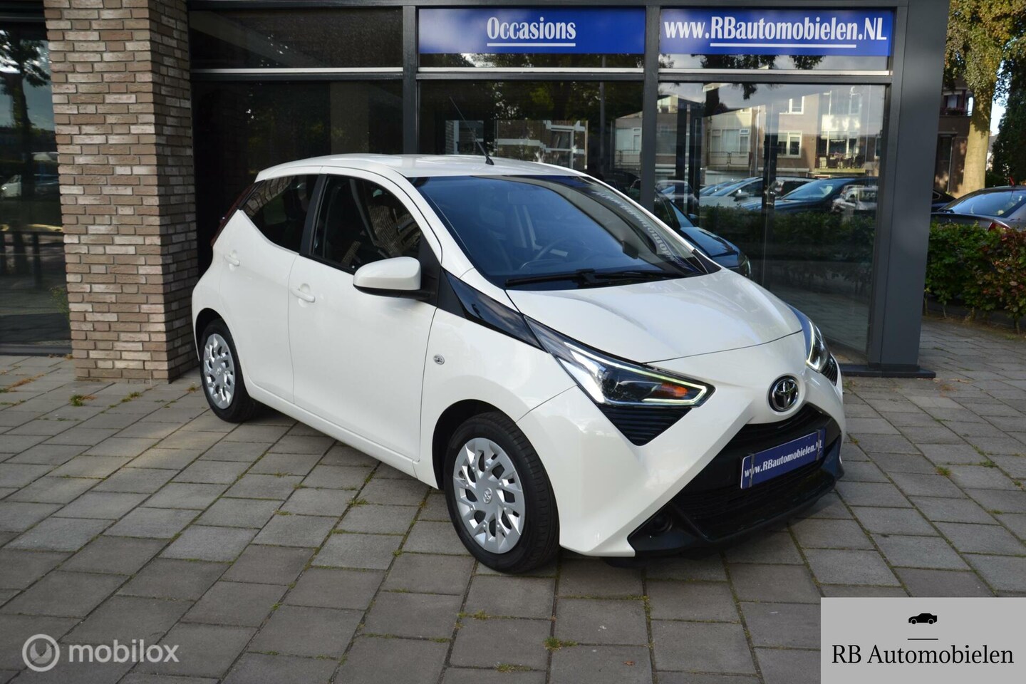 Toyota Aygo - 1.0 VVT-i x-cite|LED|AUTOMAAT|2019|79.223KM! - AutoWereld.nl