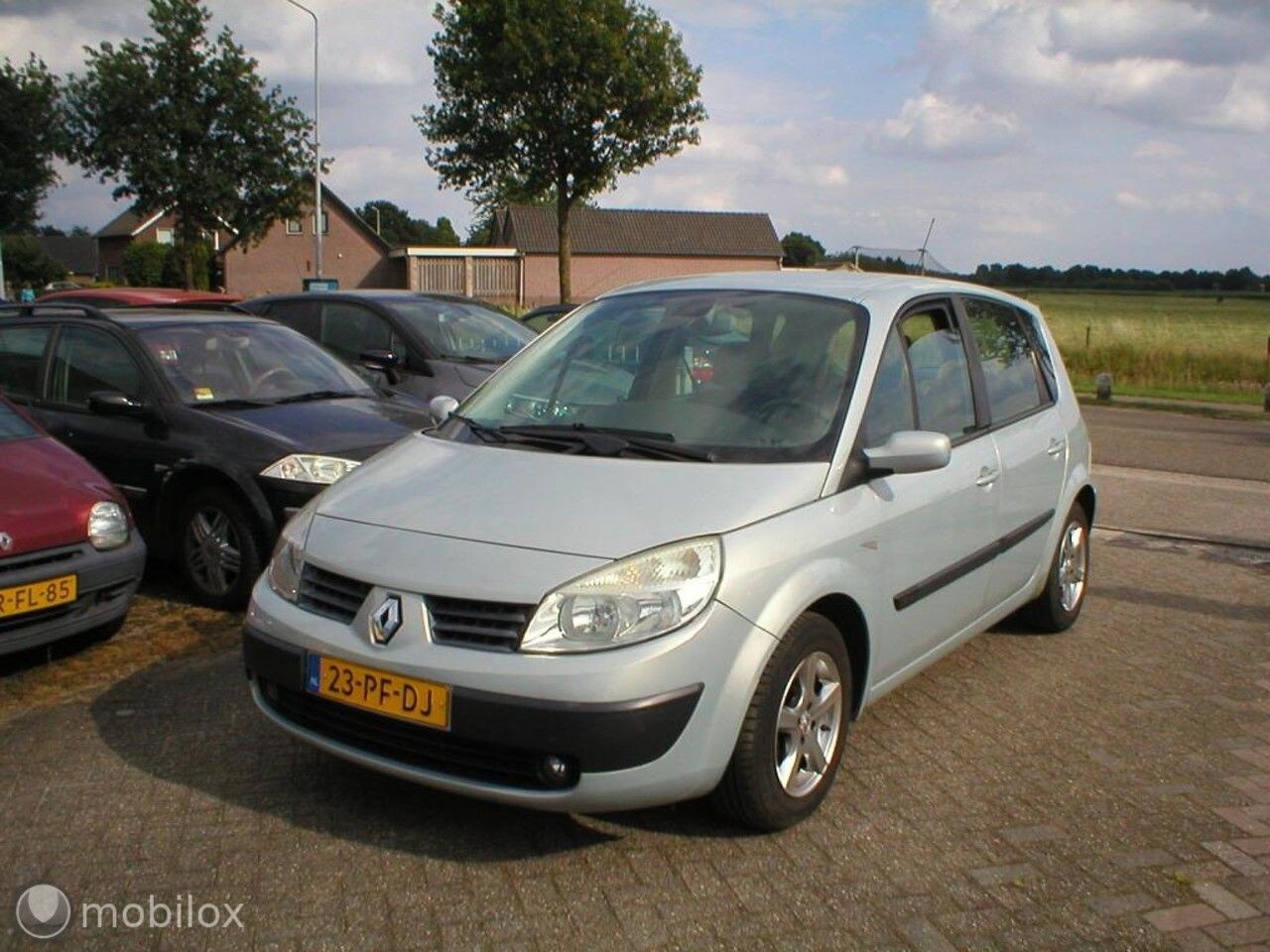 Renault Scénic - 1.6-16V Dynamique Comfort 1.6-16V Dynamique Comfort - AutoWereld.nl