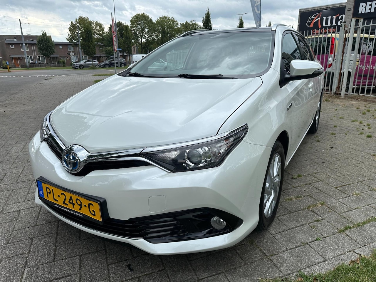 Toyota Auris - 1.8 Hybrid Business Plus 1.8 Hybrid Business Plus - AutoWereld.nl