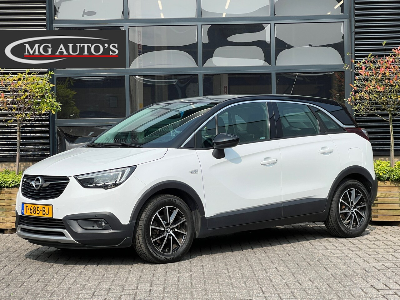 Opel Crossland X - 1.2 Innovation | Dealer Onderhouden | Apple CarPlay | Navi | Climate/Cruise Control | Stoe - AutoWereld.nl