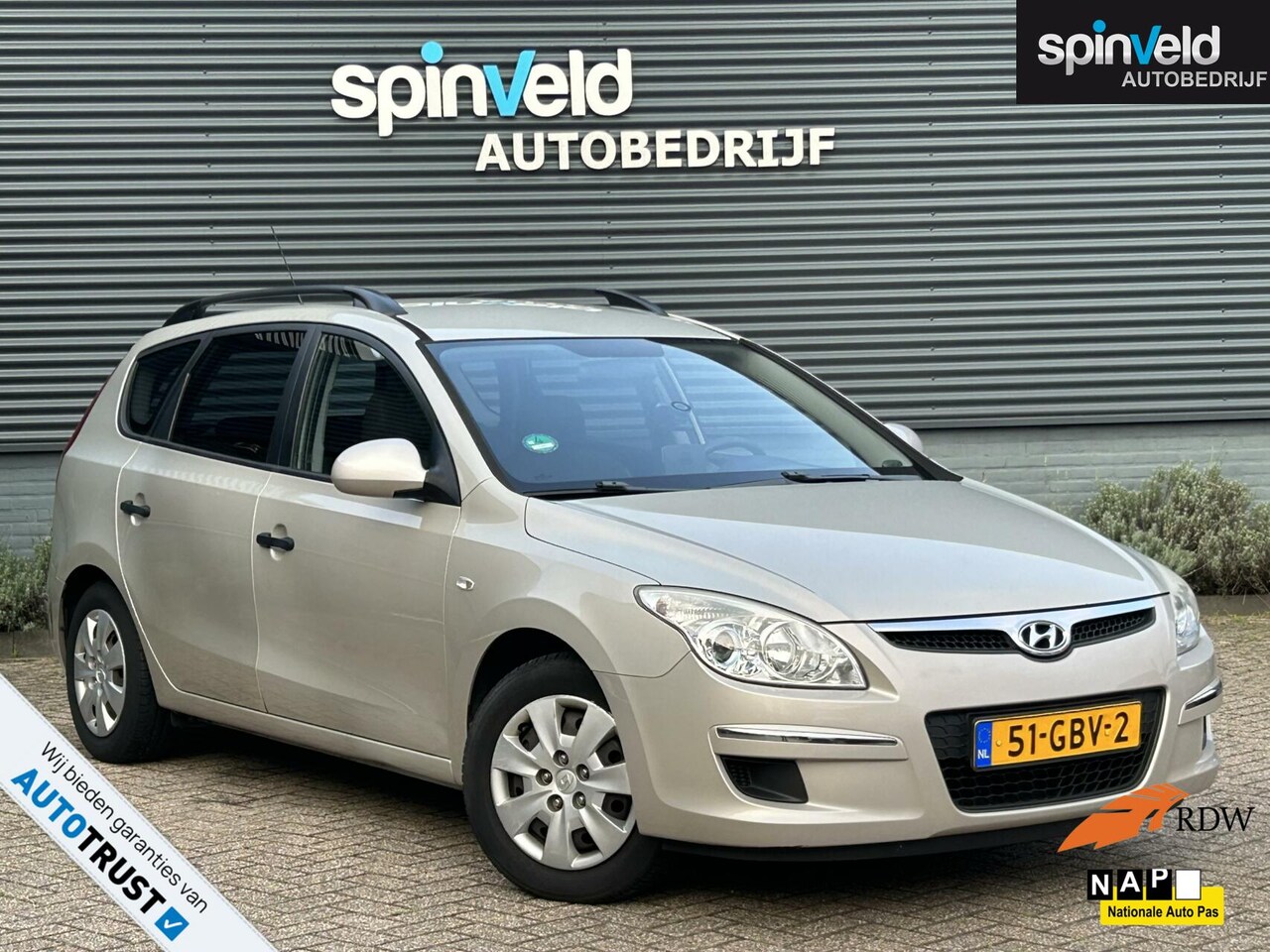 Hyundai i30 CW - 1.6i Active Cool BJ '08 NAP NL DEALER OND. - AutoWereld.nl