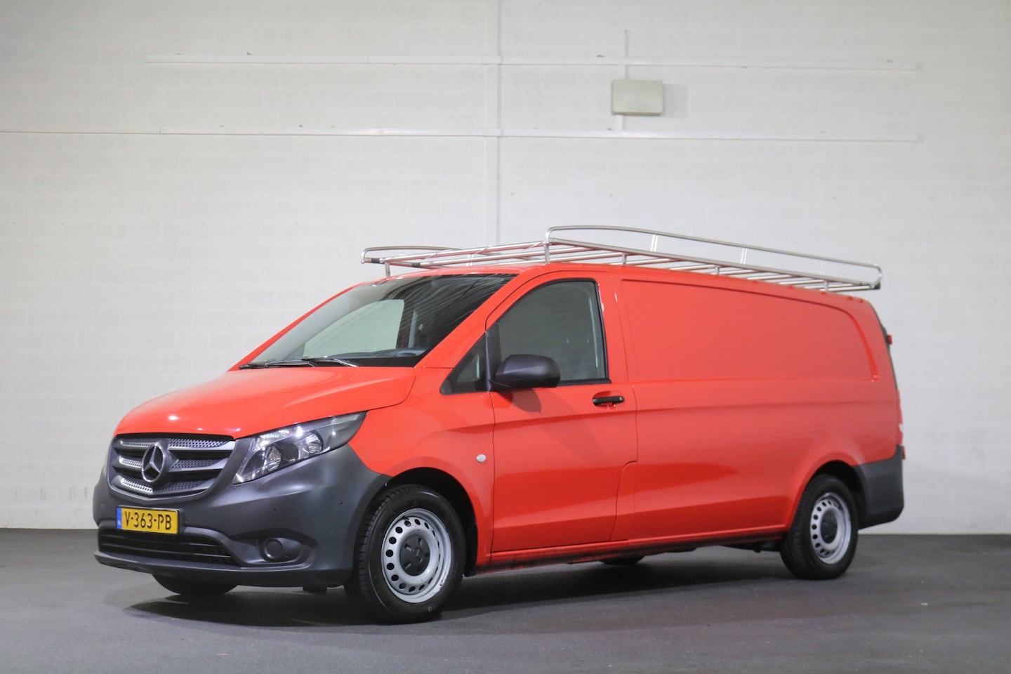 Mercedes-Benz Vito - 114 CDI Extra Lang Airco Navigatie Inrichting Imperiaal - AutoWereld.nl