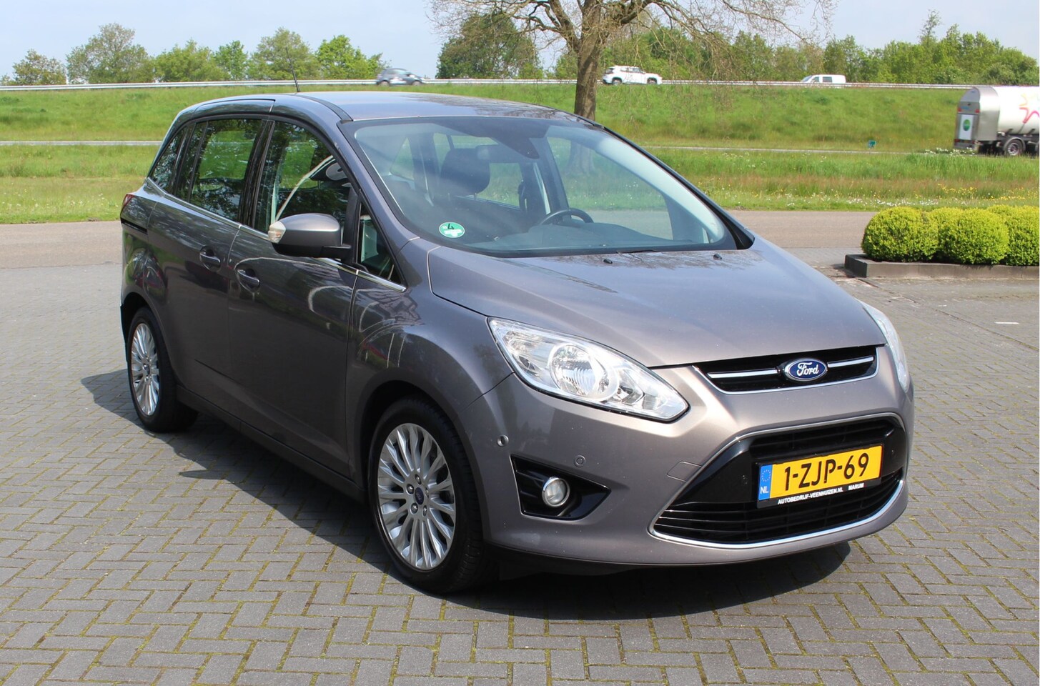 Ford Grand C-Max - 1.6 TDCi Lease Titanium | 2015 | Airco | Cruise | Nwe APK | - AutoWereld.nl