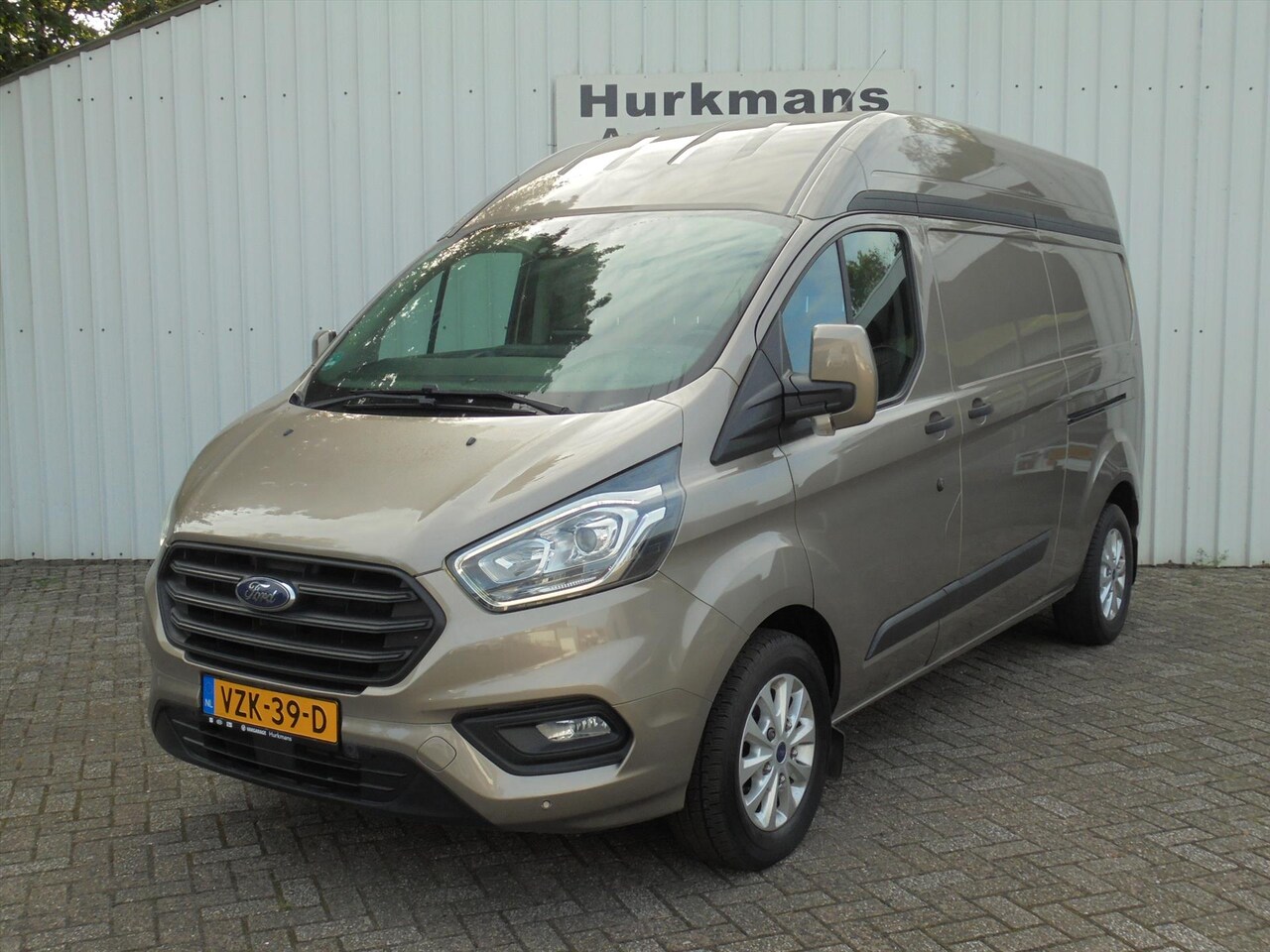 Ford Transit Custom - 2.0 TDCi 130PK L2H2 2X SCHUIFDEUR 52.189 KM - AutoWereld.nl