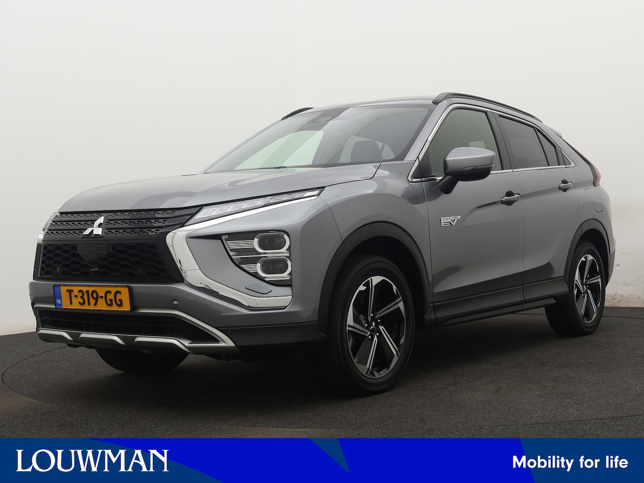 Mitsubishi Eclipse Cross - 2.4 PHEV Intense+ | Navigatie | Stoelverwarming | Parkeersensoren | Camera | - AutoWereld.nl