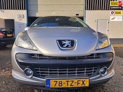 Peugeot 207 - 1.4-16V XR