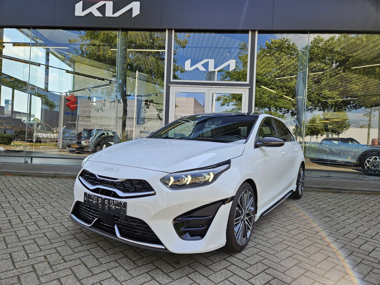 Kia Cee'd - Ceed 1.5 T-GDi GT-PlusLine DCT7 Automaat -uit voorraad leverbaar- Navi+BT+Cam Pano-Dak Ele - AutoWereld.nl