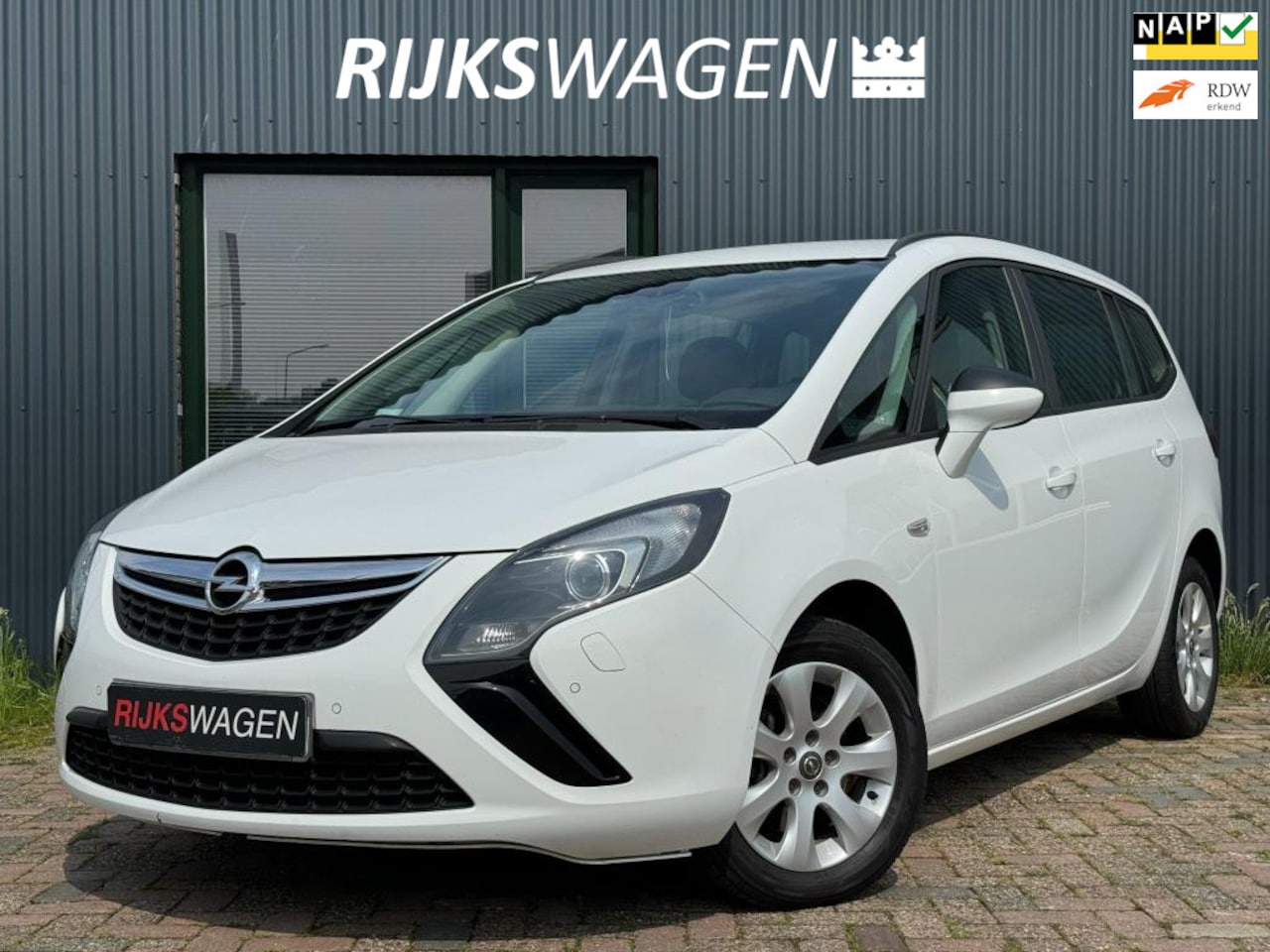 Opel Zafira Tourer - 1.6 CNG Design Edition 7p. 1.6 CNG Design Edition 7p. - AutoWereld.nl