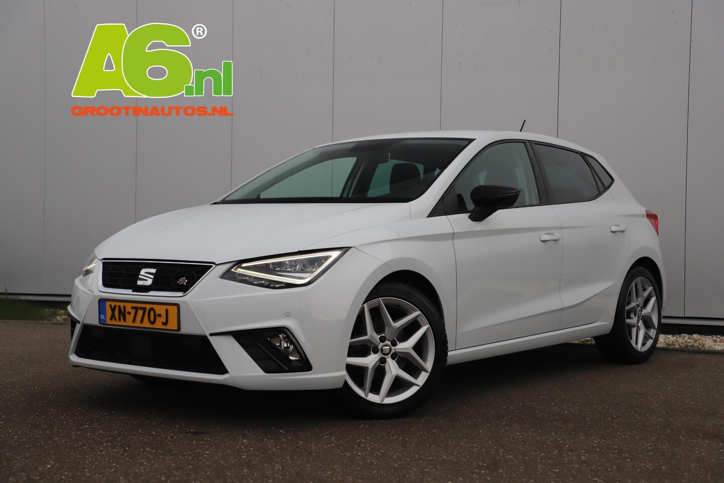 Seat Ibiza - 1.5 TSI EVO FR Business Intense 150PK ! Full LED 17 inch LMV Sfeerverlichting Navigatie Ac - AutoWereld.nl