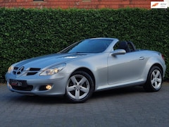 Mercedes-Benz SLK-klasse - 200 Kompressor / Lederen bekleding / Parkeersensoren / Lichtmetalen velgen