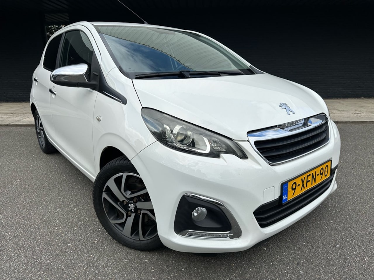 Peugeot 108 - 1.0 e-VTi Première 1.0 e-VTi Première - AutoWereld.nl