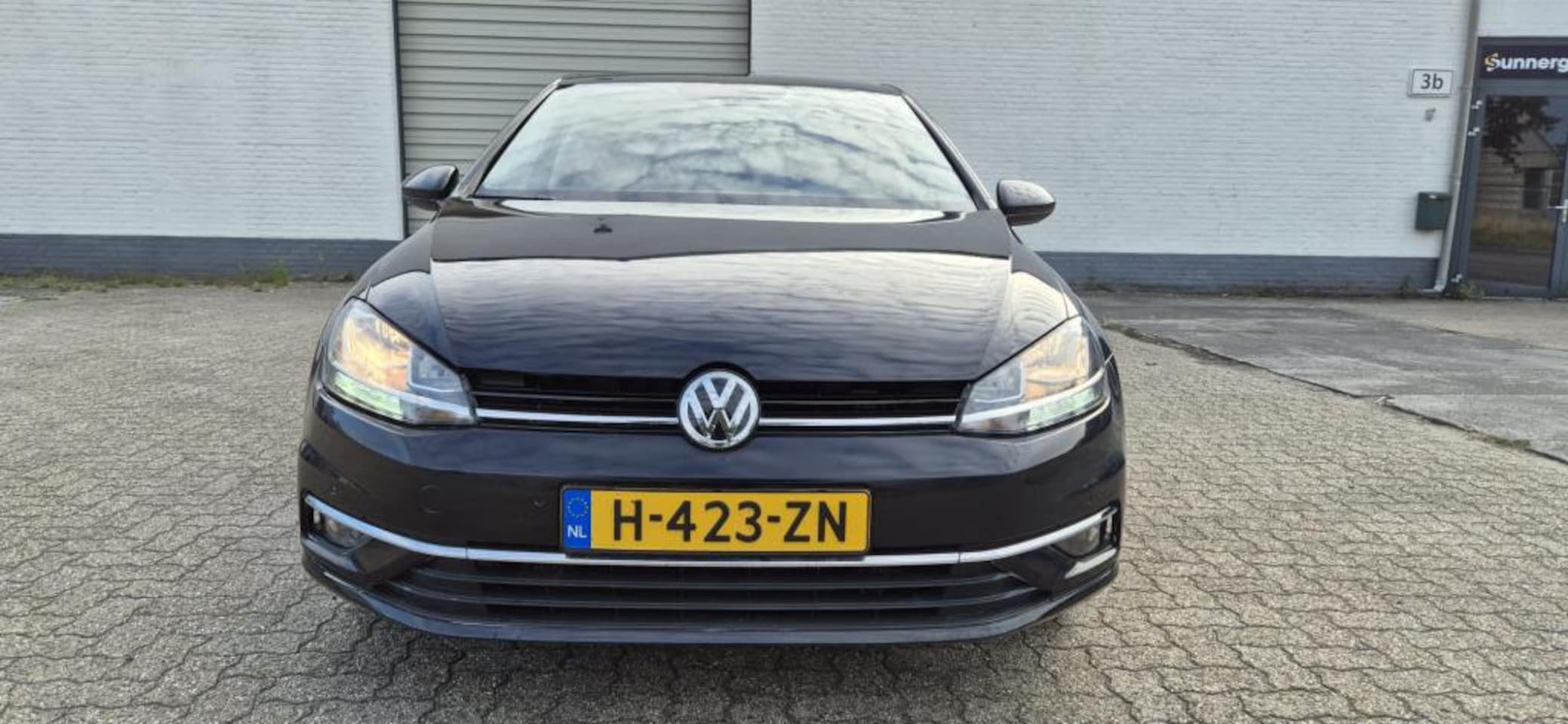 Volkswagen Golf - 1.0 TSI Comfortline 1.0 TSI Comfortline - AutoWereld.nl