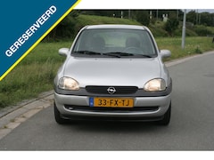 Opel Corsa - 1.2i-16V Onyx