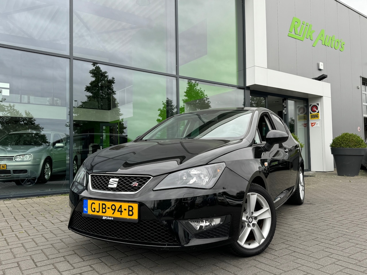 Seat Ibiza SC - 1.2 TSI FR * Cruise Control * Stoelverwarming * Clima * 17 Inch - AutoWereld.nl