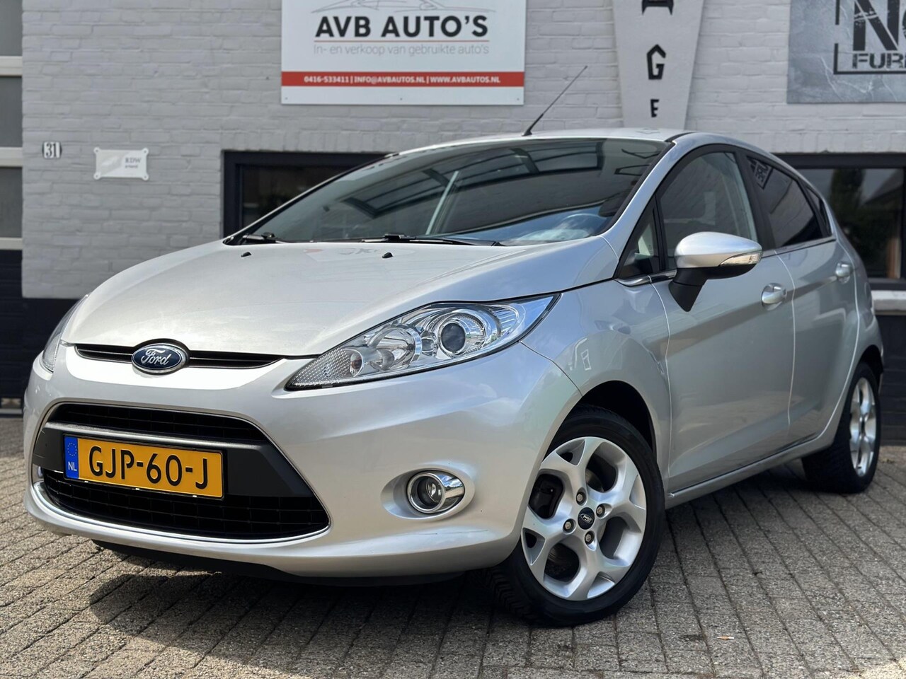 Ford Fiesta - 1.25 Titanium Clima Stoelverwarming APK 30-11-25 - AutoWereld.nl