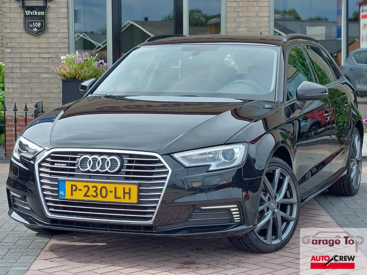 Audi A3 Sportback - 40 e-tron Advance Sport | S-Line | Trekhaak | Camera | 100% onderhouden - AutoWereld.nl