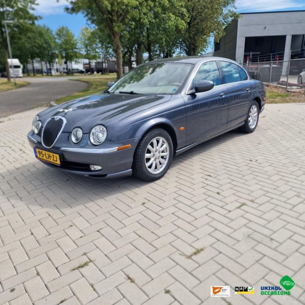 Jaguar S-type - 2.5 V6 Executive 2.5 V6 Executive - AutoWereld.nl