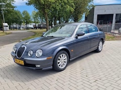 Jaguar S-type - 2.5 V6 Executive