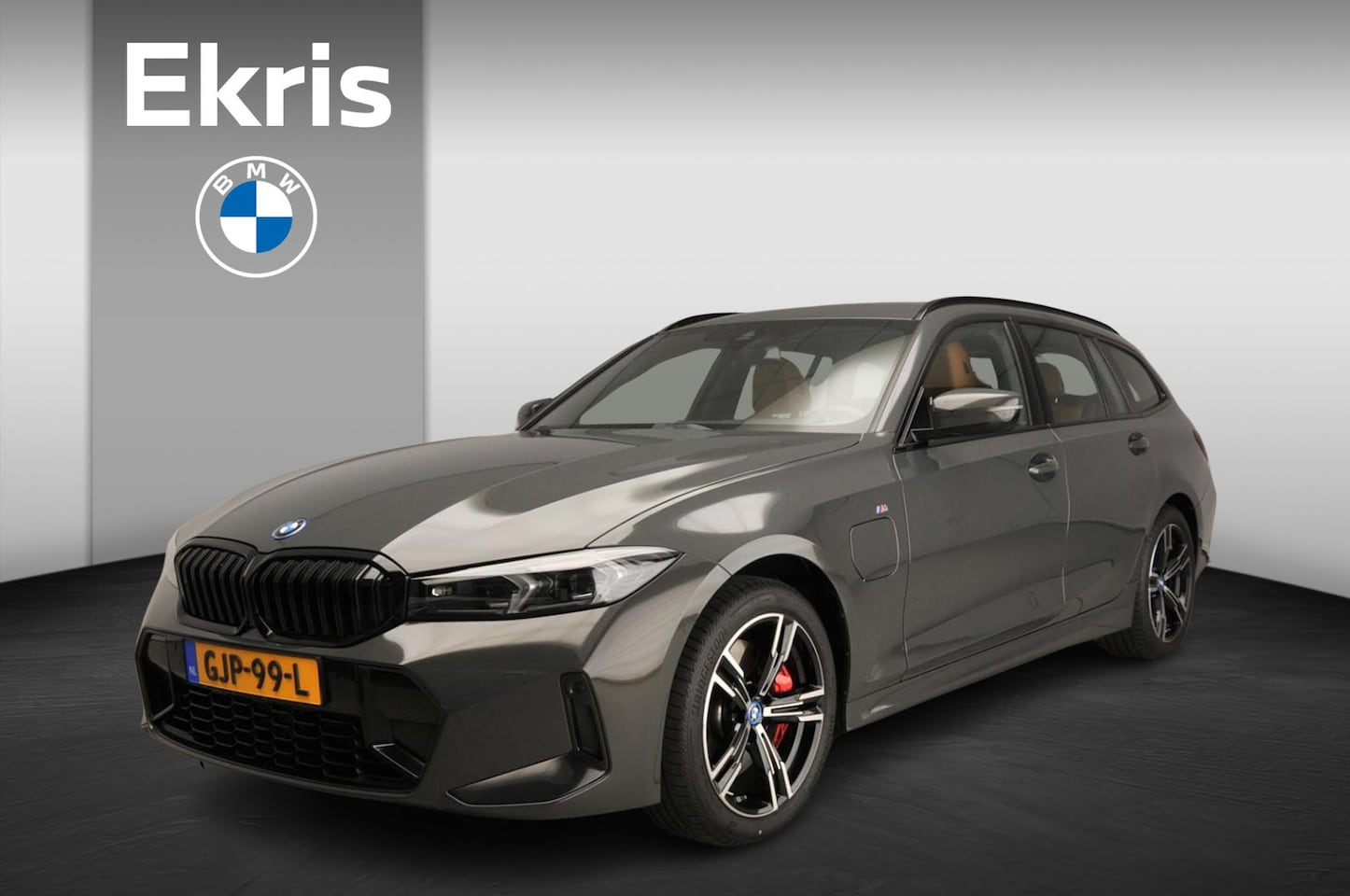 BMW 3-serie Touring - 330e | M-Sportpakket | LED | Navigatie | Elektr. zetels | Sportstoelen | Keyles go | DAB | - AutoWereld.nl