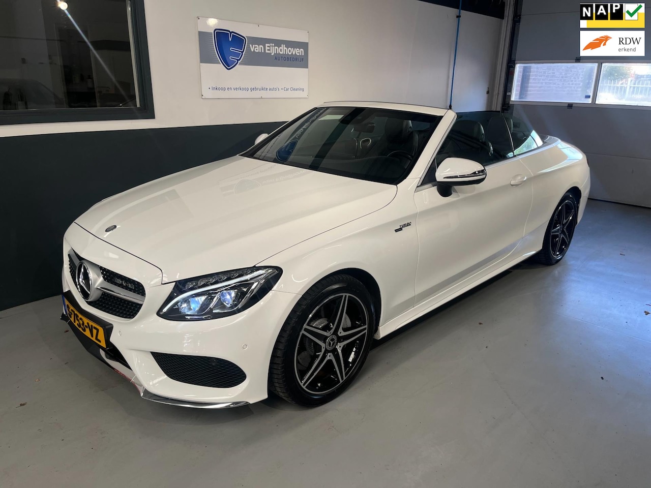 Mercedes-Benz C-klasse Cabrio - 180 Edition 1 AMG-line Navi|Camera|Nekverwarming - AutoWereld.nl