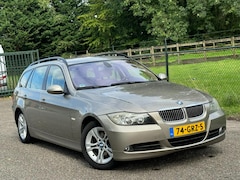 BMW 3-serie Touring - 325i Business Line /Trekhaak/Airco/Cruise/